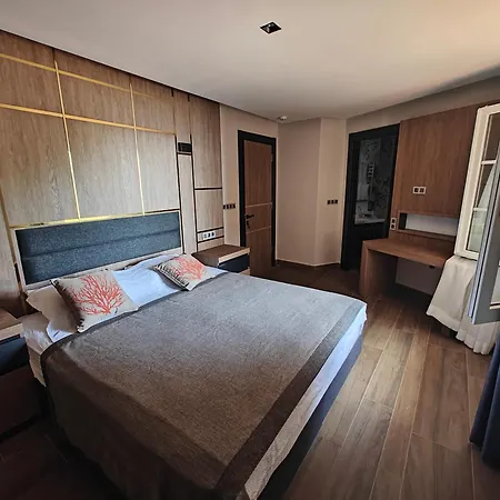 Idaolea Assos Hotel *